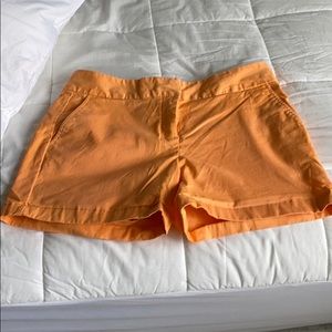 Vineyard vines peach shorts